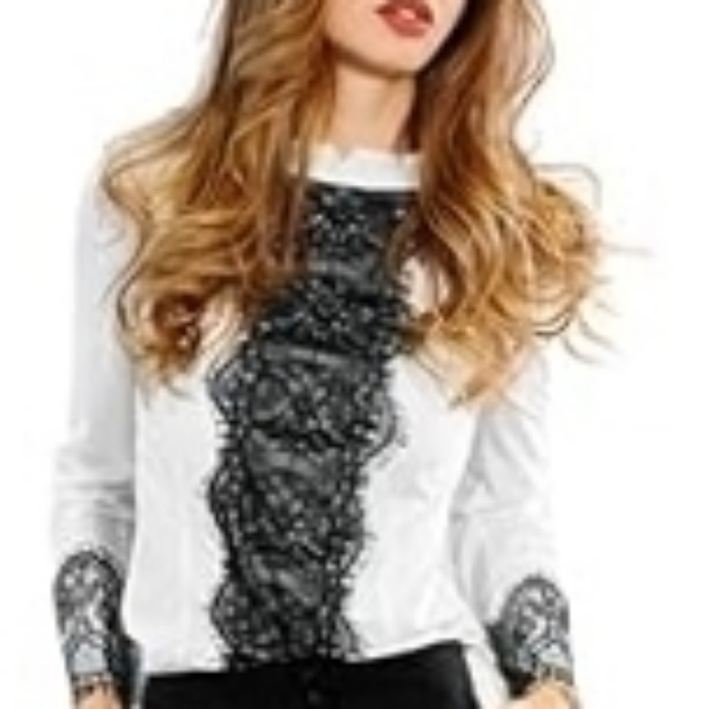 NEW LACE  BLACK & WHITE BISHOP SLEEVE BLOUSE. ZIPS UP THE BACK. NWOT